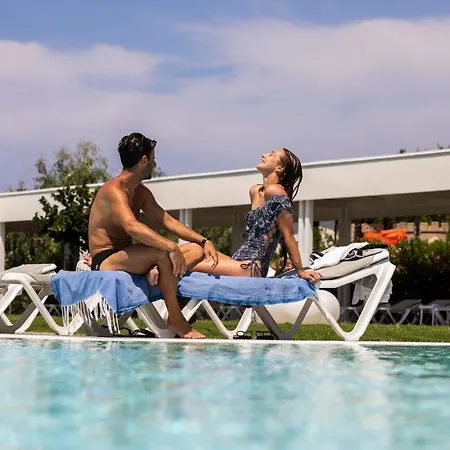 Курортный комплекс Valtur Il Cormorano & 4*